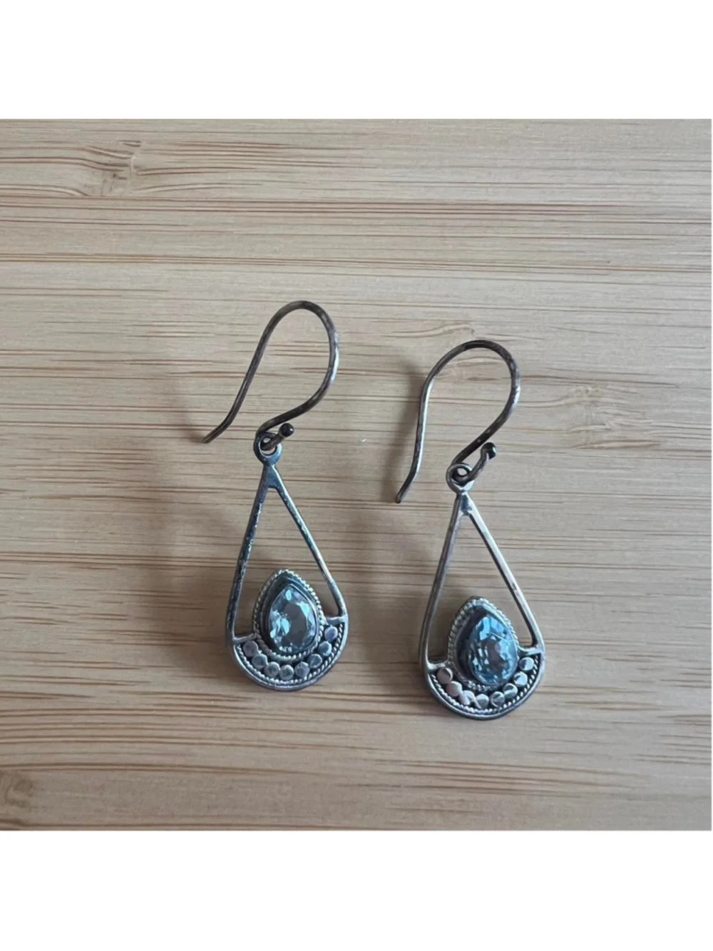 925 silver earrings with blue gemstone